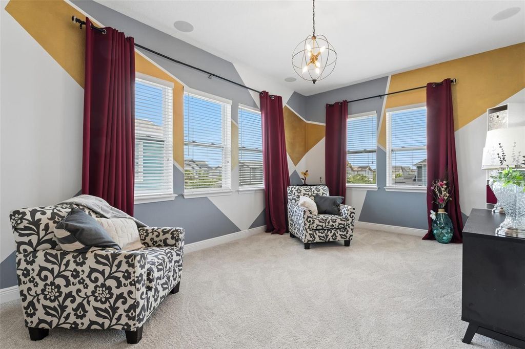 Image 21 of property listing at 8033 NEMOURS PARKWAY, Orlando, FL 32827