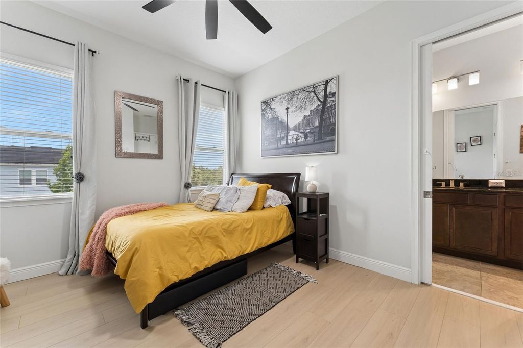 Image 28 of property listing at 8033 NEMOURS PARKWAY, Orlando, FL 32827
