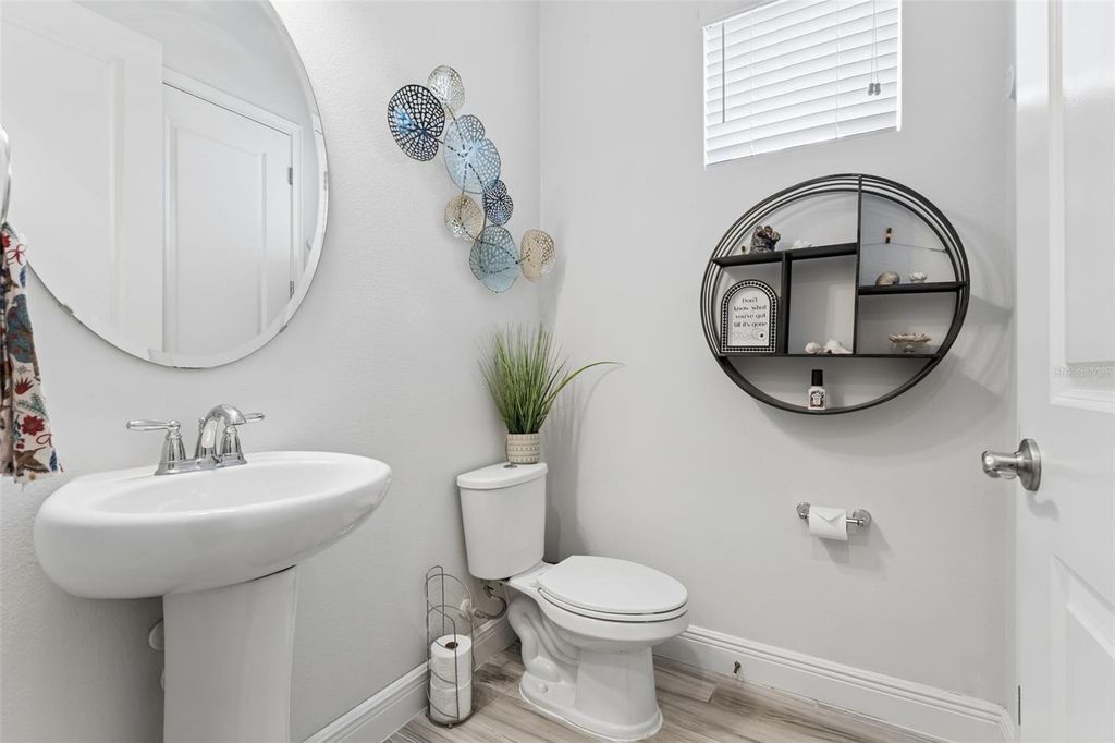 Image 32 of property listing at 8033 NEMOURS PARKWAY, Orlando, FL 32827