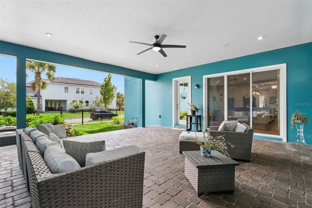 Image 36 of property listing at 8033 NEMOURS PARKWAY, Orlando, FL 32827