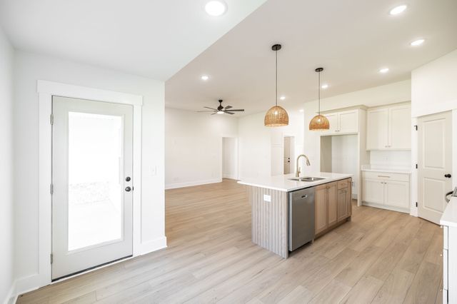 2106 Rylee Way, Greenbrier, TN 37073