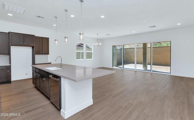 3727 E FAWN Drive, Phoenix, AZ 85042