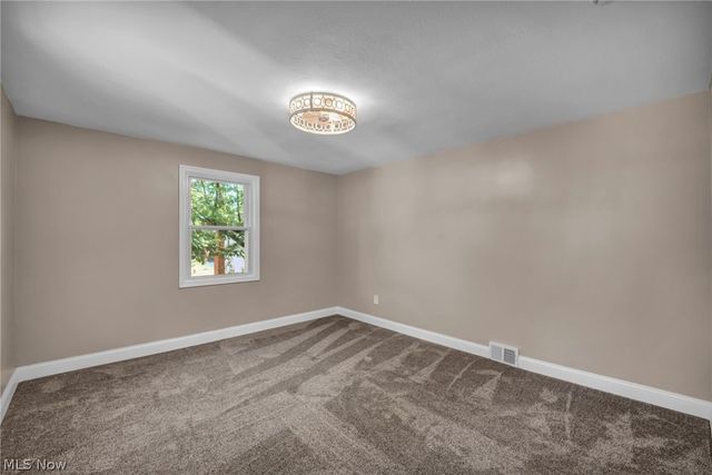 2368 Eardley Road, University Heights, OH 44118