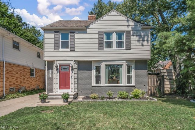 2368 Eardley Road, University Heights, OH 44118