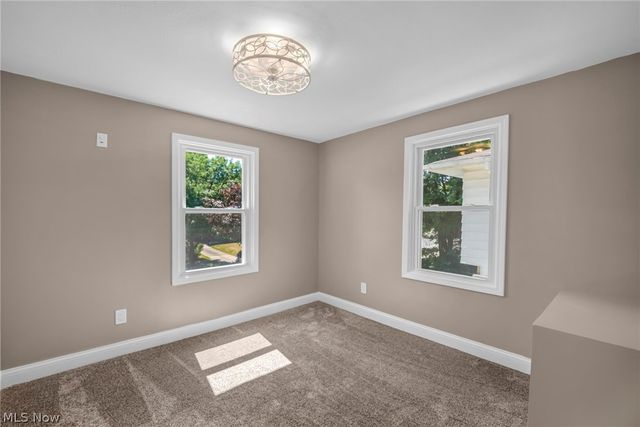 2368 Eardley Road, University Heights, OH 44118