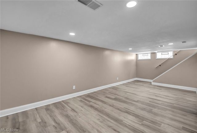 2368 Eardley Road, University Heights, OH 44118