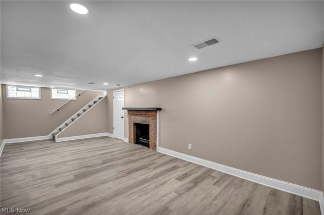 2368 Eardley Road, University Heights, OH 44118