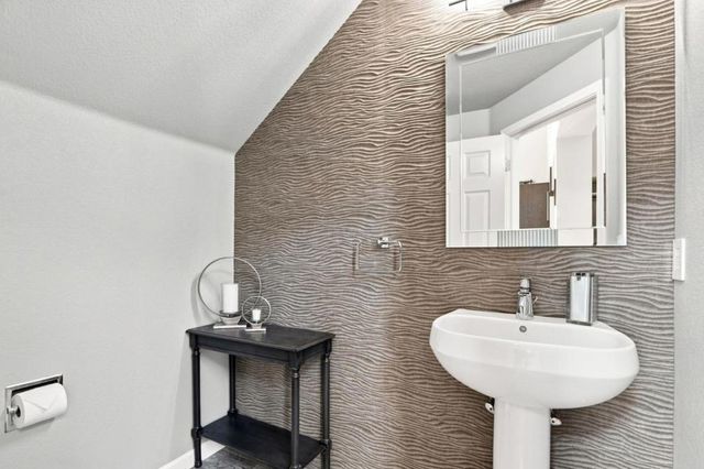 1044 Woodvale Court, San Jose, CA 95116