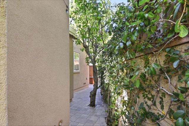 1044 Woodvale Court, San Jose, CA 95116