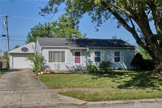 2105 Drake Drive, Xenia, OH 45385