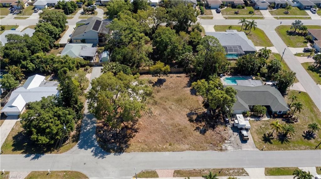 27654 Imperial River RD, BONITA SPRINGS, FL 34134 — photo 2