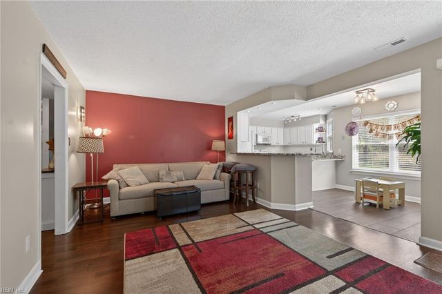 3245 Twinflower LN, Virginia Beach, VA 23453