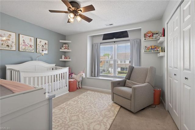 3245 Twinflower LN, Virginia Beach, VA 23453