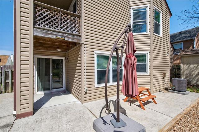 3245 Twinflower LN, Virginia Beach, VA 23453