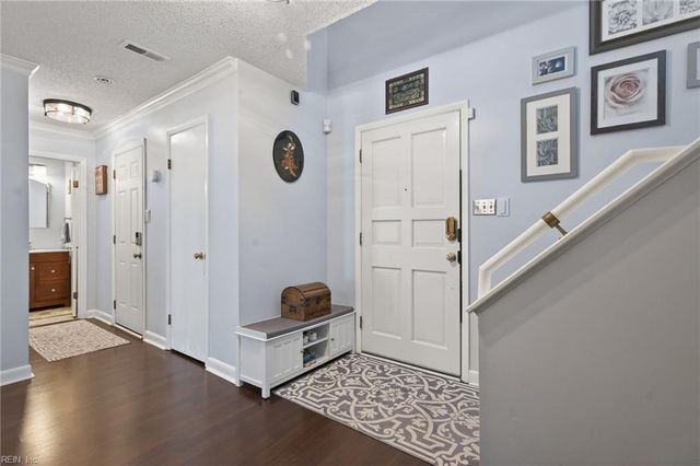 3245 Twinflower LN, Virginia Beach, VA 23453