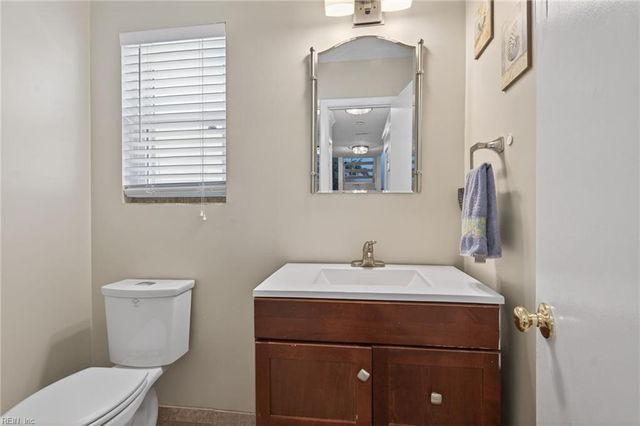 3245 Twinflower LN, Virginia Beach, VA 23453