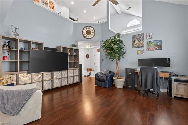 3245 Twinflower LN, Virginia Beach, VA 23453