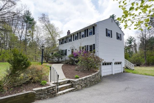 15 Bullard St, Holliston, MA 01746