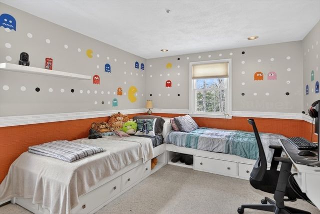 15 Bullard St, Holliston, MA 01746