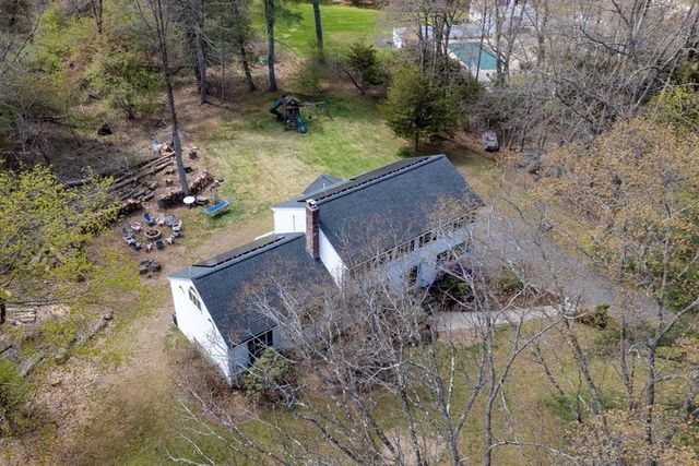 15 Bullard St, Holliston, MA 01746