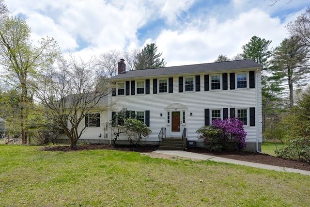 15 Bullard St, Holliston, MA 01746