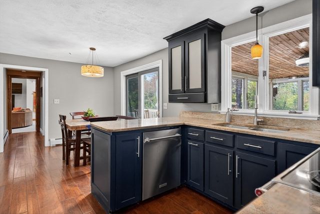 15 Bullard St, Holliston, MA 01746