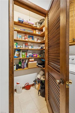 77 Tide Mill LN, Hampton, VA 23666