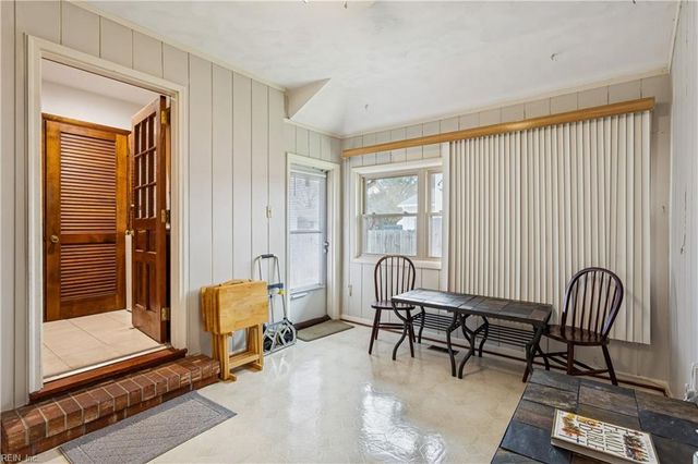 77 Tide Mill LN, Hampton, VA 23666