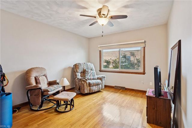 77 Tide Mill LN, Hampton, VA 23666