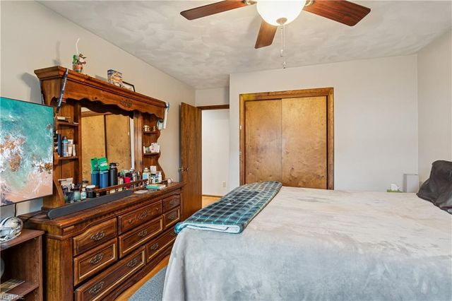 77 Tide Mill LN, Hampton, VA 23666