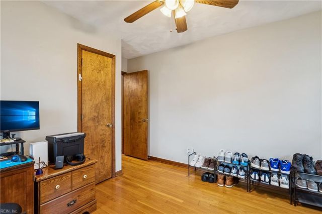 77 Tide Mill LN, Hampton, VA 23666