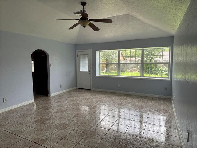 8427 Gulfwood Lane, Houston, TX 77075