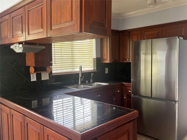 8427 Gulfwood Lane, Houston, TX 77075