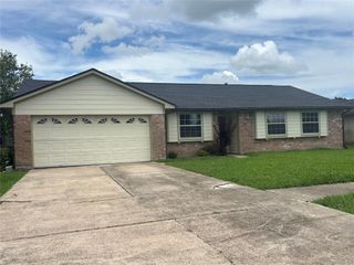 8427 Gulfwood Lane, Houston, TX 77075