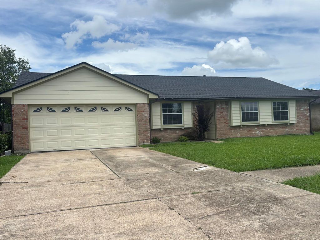 8427 Gulfwood Lane, Houston, TX 77075