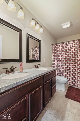12843 Glastonbury Court, Fishers, IN 46037