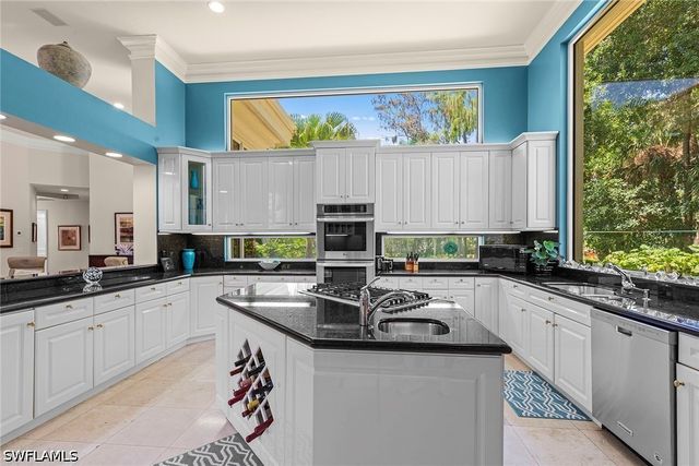 4484 Brynwood DR, Naples, FL 34119
