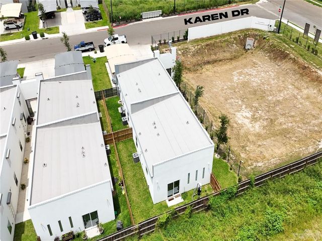 1616 E Karen Drive E A-30, Alton, TX 78573