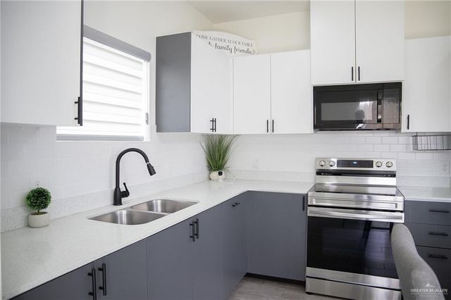1616 E Karen Drive E A-30, Alton, TX 78573