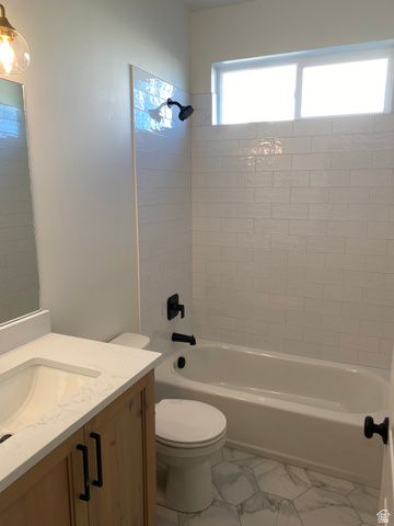 4669 W 75 N, West Point, UT 84015