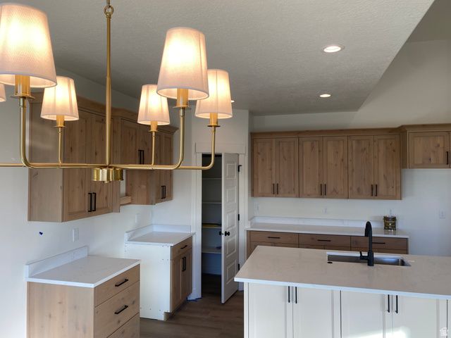 4669 W 75 N, West Point, UT 84015