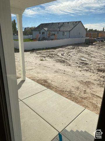 4669 W 75 N, West Point, UT 84015