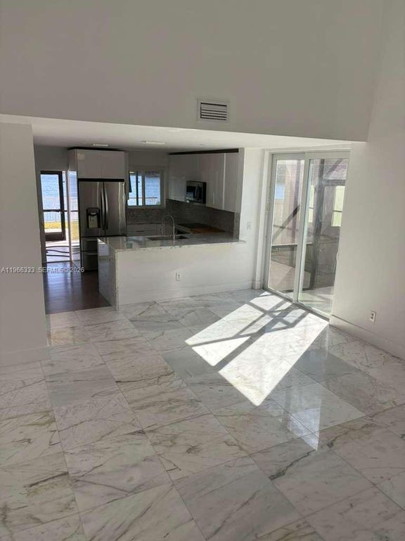 11705 NW 12th 11705, Pembroke Pines, FL 33026