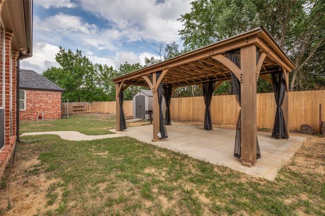 1516 Registry Drive, Desoto, TX 75115