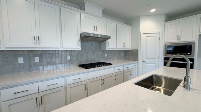 3145 Bosworth St, Lathrop, CA 95330