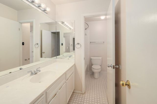 9401 Caracas DR, Austin, TX 78733