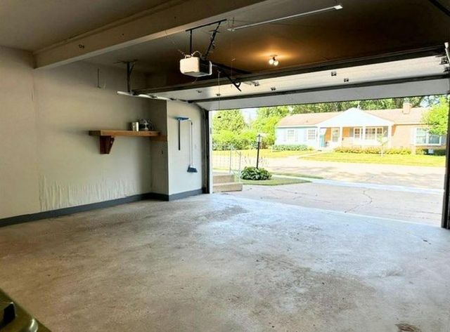 225 Charles Street, Charles City, IA 50616