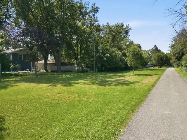 225 Charles Street, Charles City, IA 50616