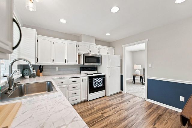 225 Charles Street, Charles City, IA 50616