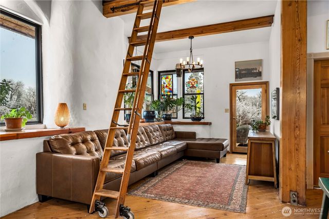 1581 Thomas Road, Ellensburg, WA 98926